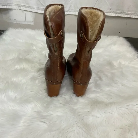 UGG Women's Chestnut Brown Lynnea Leather Boots Size 8 - Picture 10 of 13